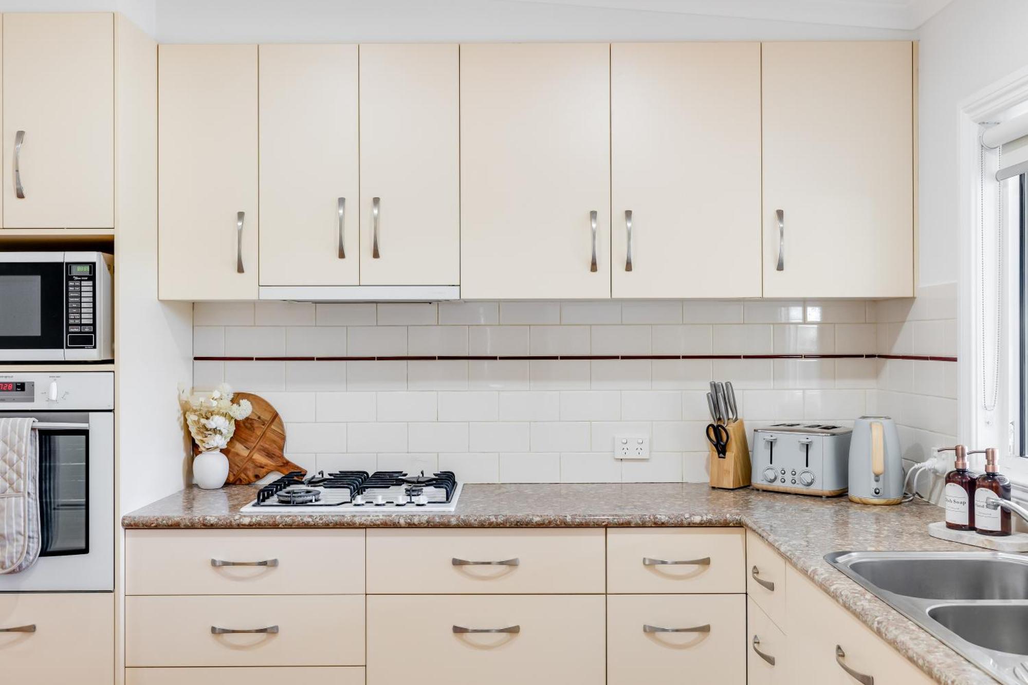 Jacaranda Cottage - Family & Pet Friendly Тувумба Экстерьер фото