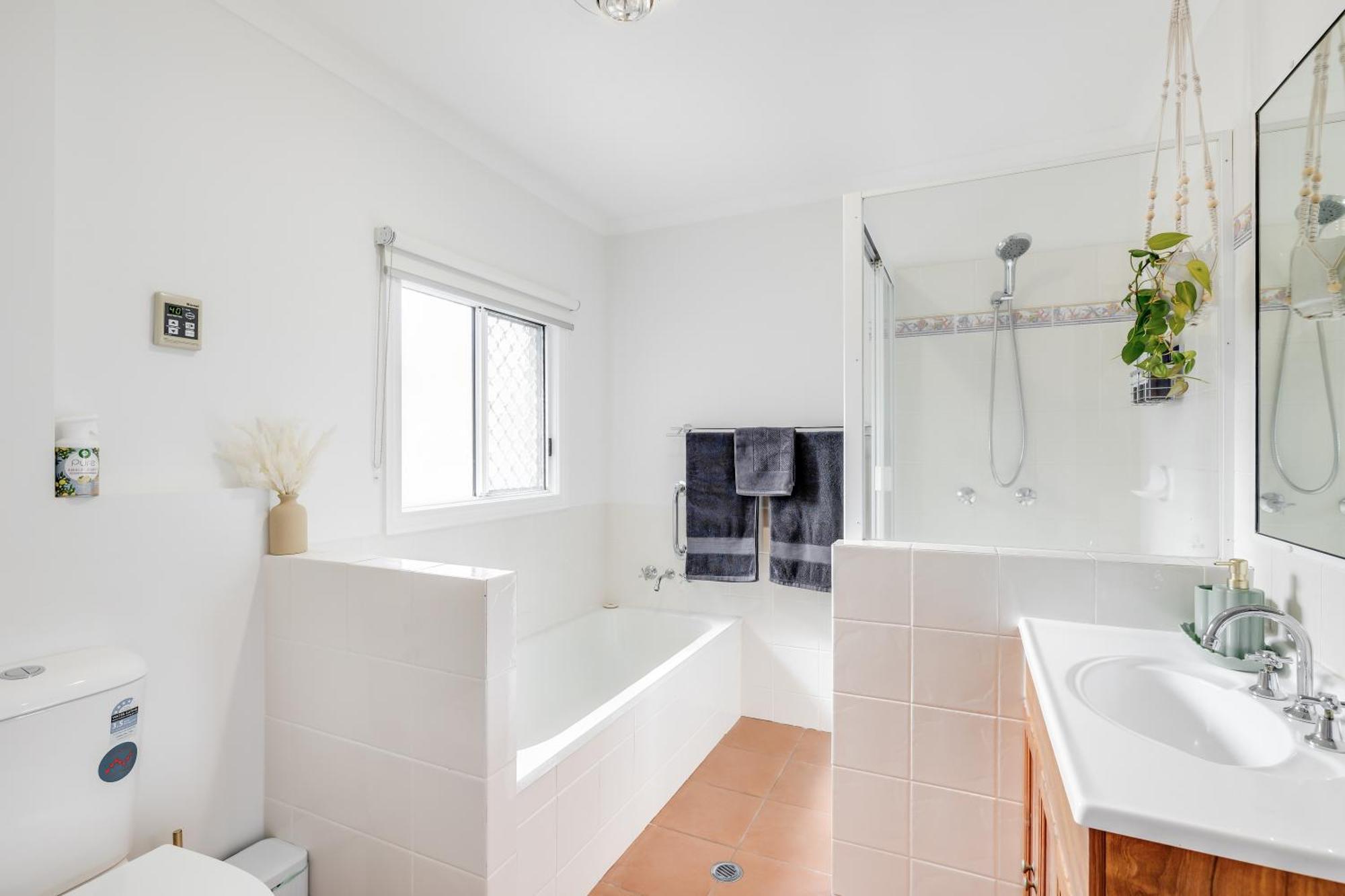 Jacaranda Cottage - Family & Pet Friendly Тувумба Экстерьер фото