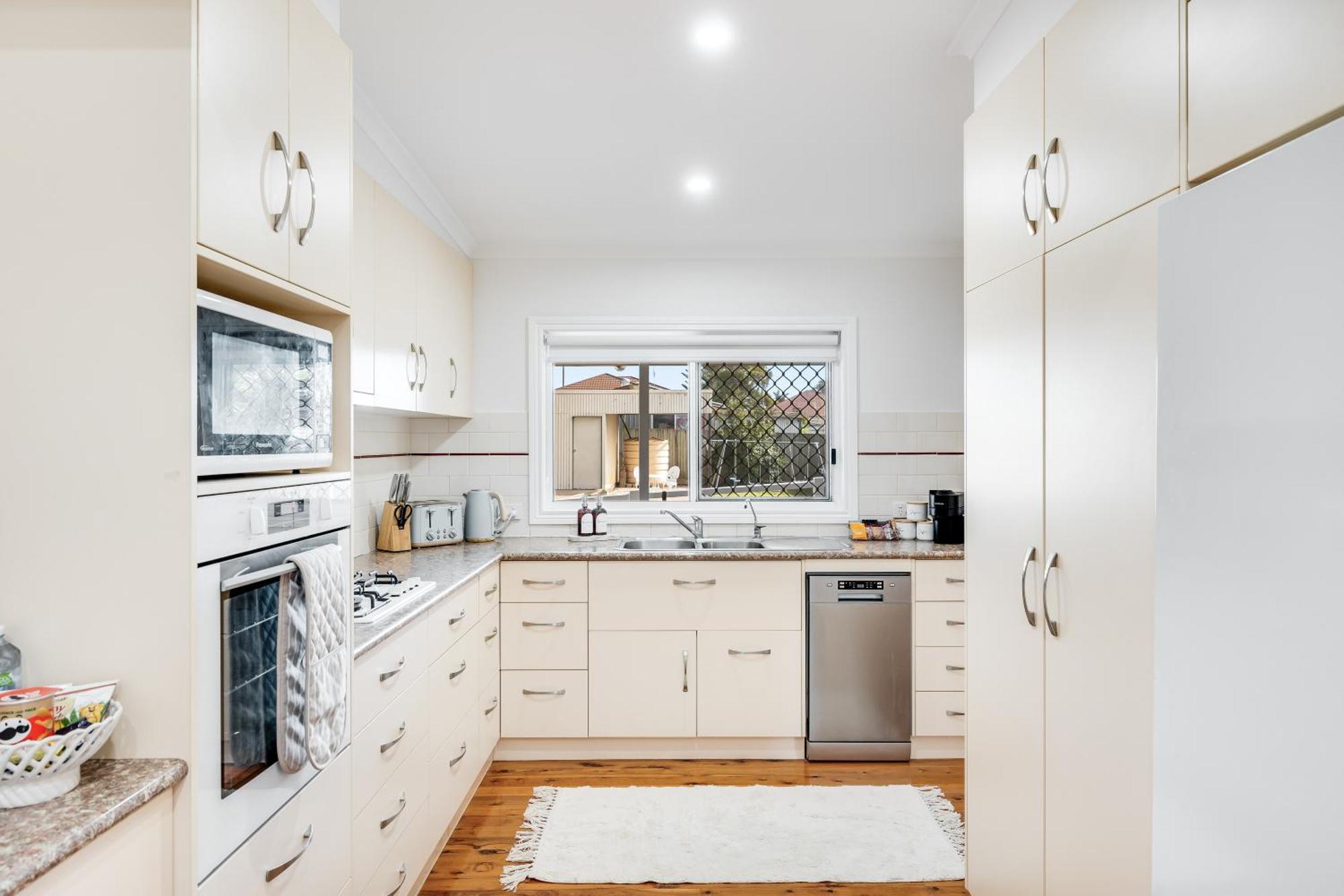 Jacaranda Cottage - Family & Pet Friendly Тувумба Экстерьер фото